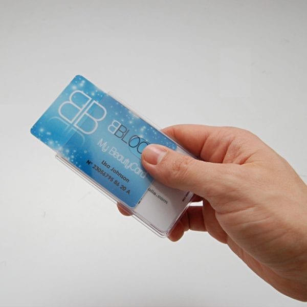 Etui-carte protection badge en PVC thermoformé ultraplat